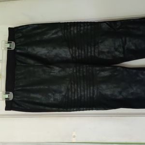 Fake leather leggings